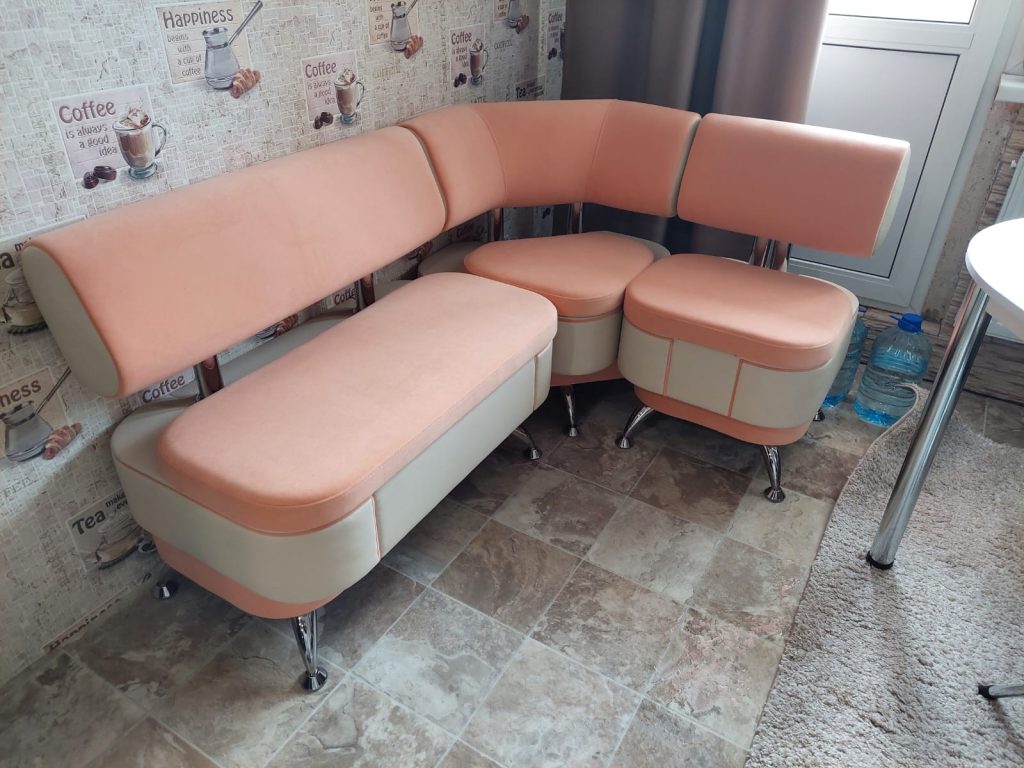 Как выбрать кухонный уголок для дома с маленькими детьми