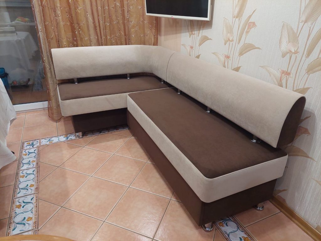 Кухонный уголок со спальным местом Вероника-2 размер 120х190 см в ткани велюр teddy